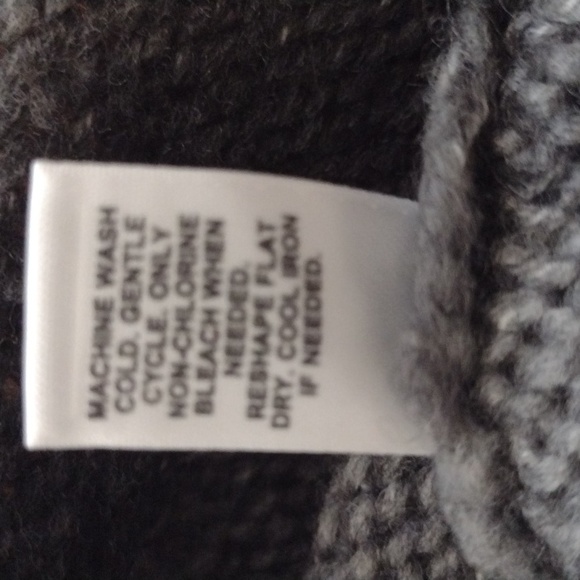 Cato Sweater - Picture 4 of 7